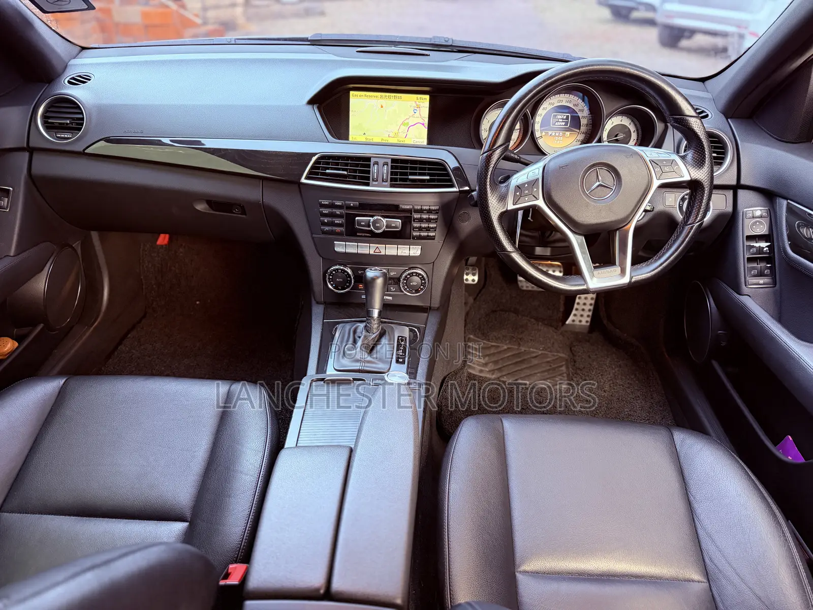 Mercedes-Benz C200 2012 Black