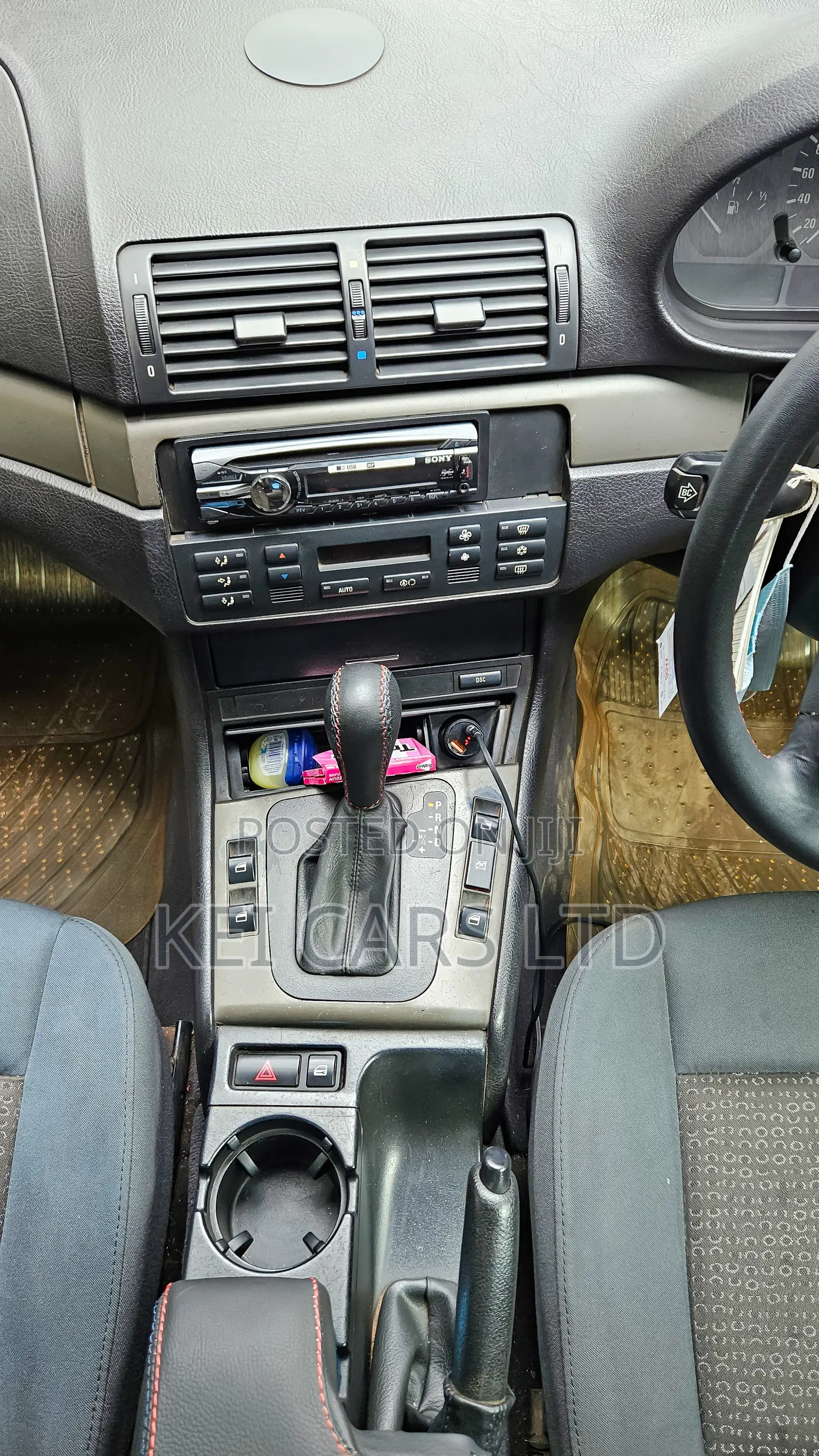 BMW 318i 2004 Black