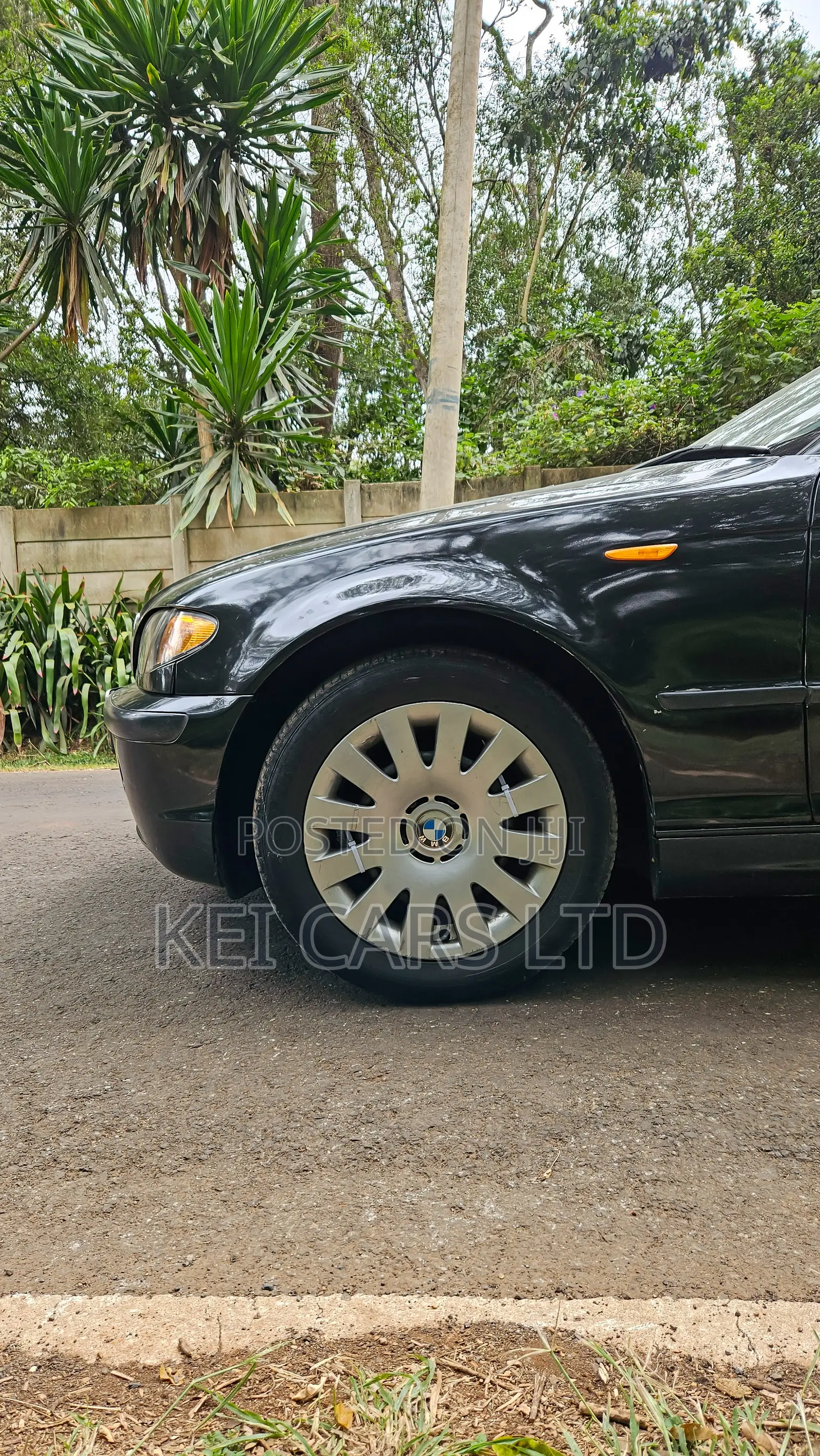 BMW 318i 2004 Black