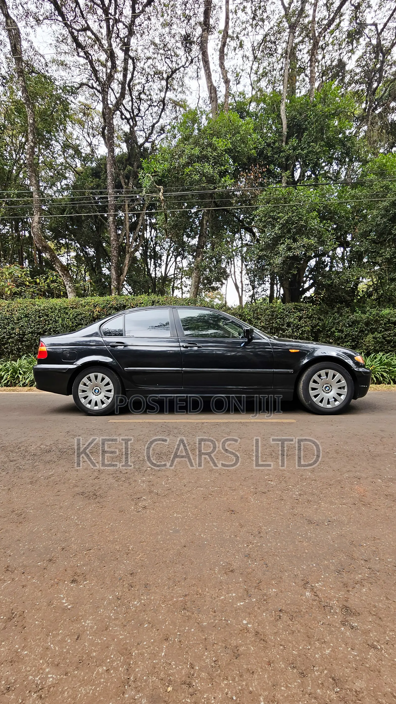 BMW 318i 2004 Black