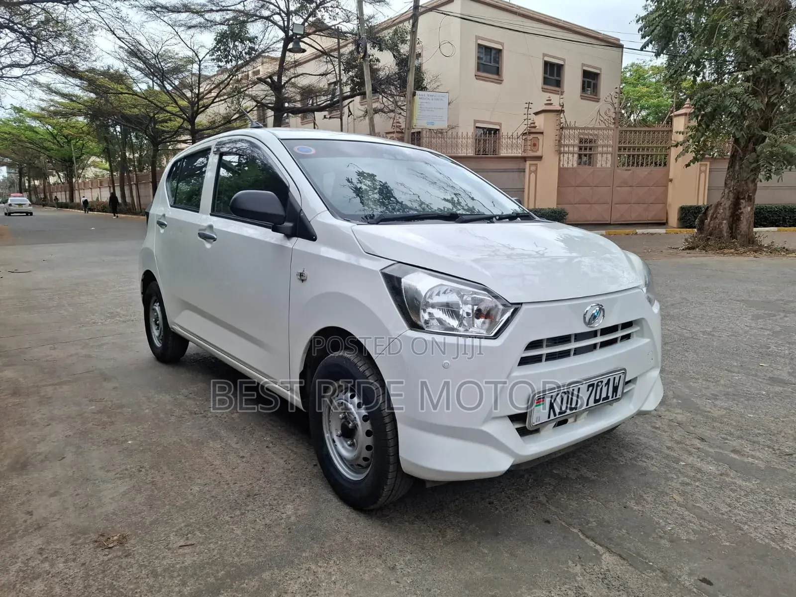 Daihatsu Mira 2019 White