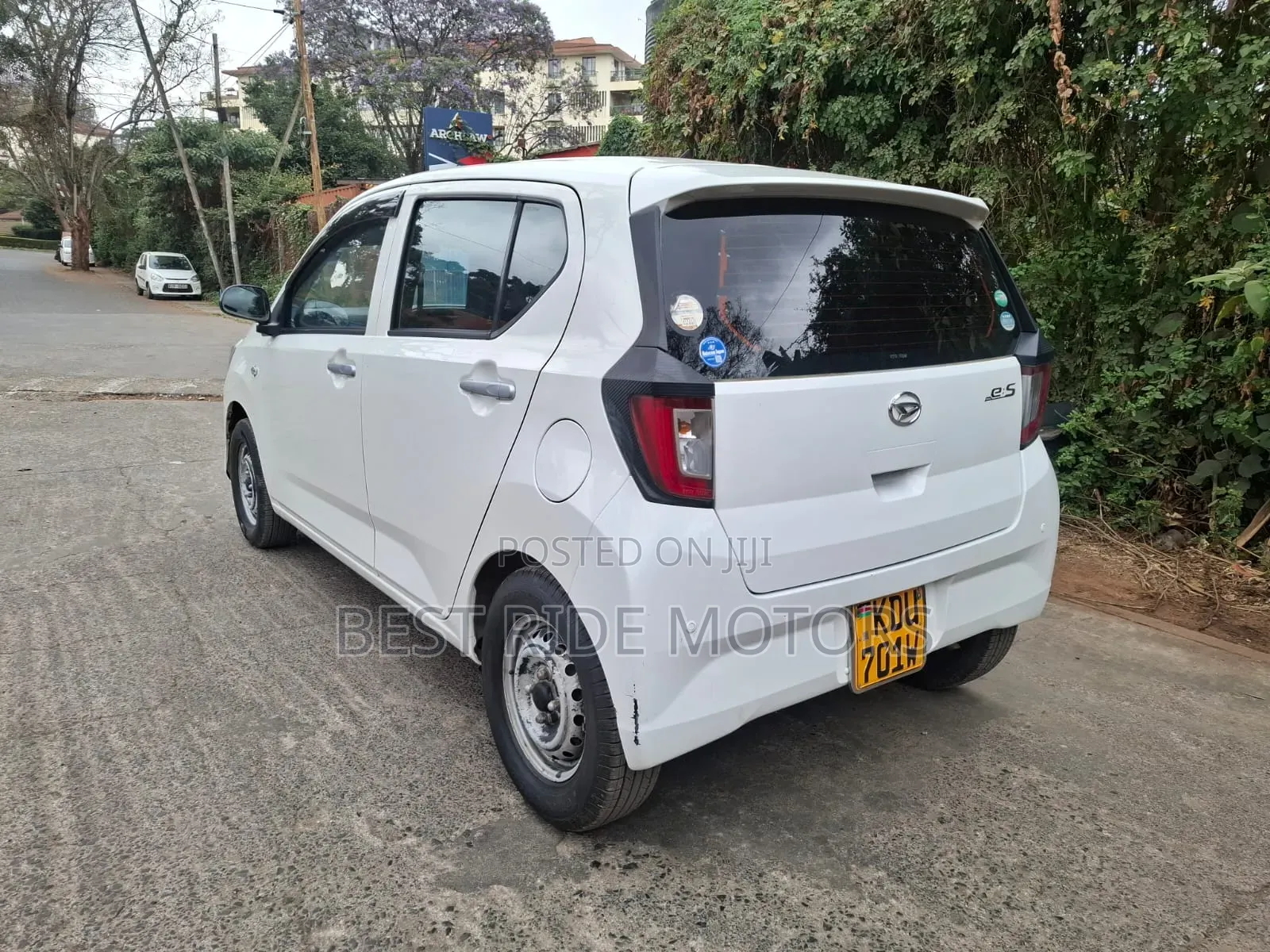 Daihatsu Mira 2019 White