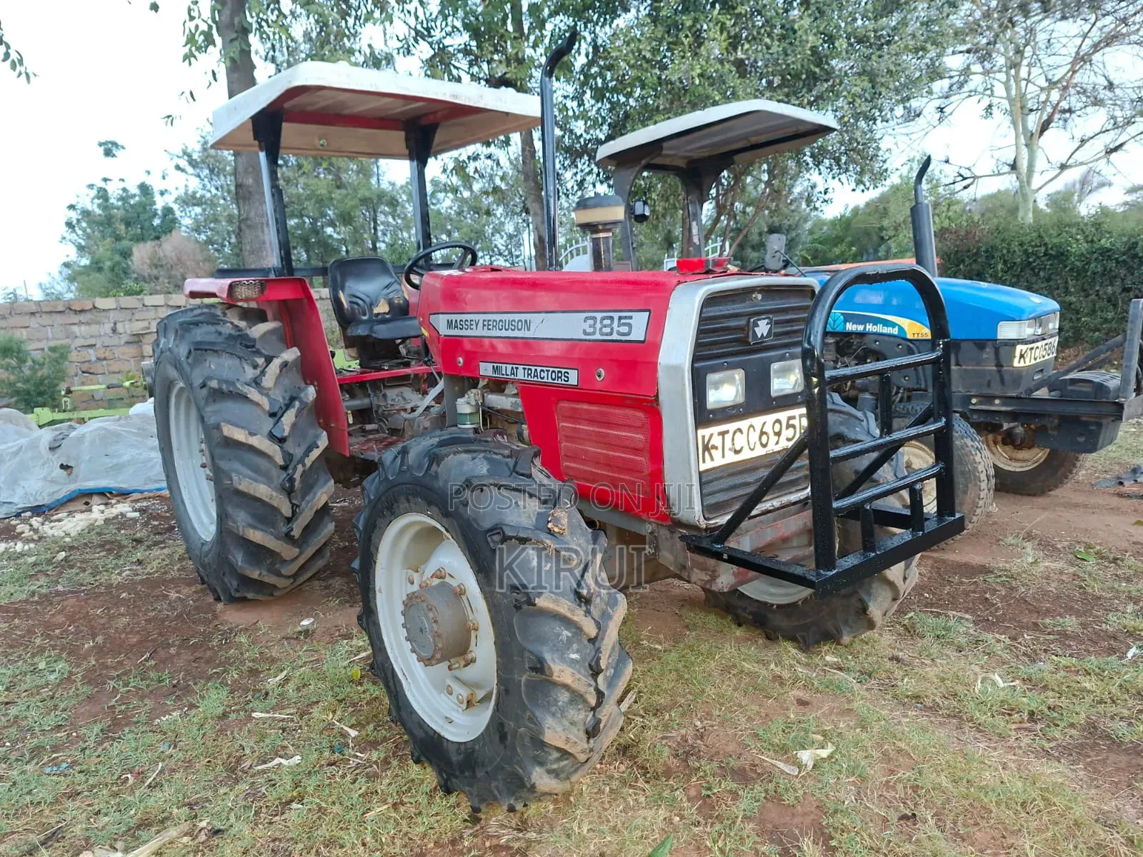 Massey Ferguson 385 4wd Tractor