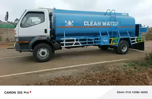 Mitsubishi Fh Water Boozer 2015 White
