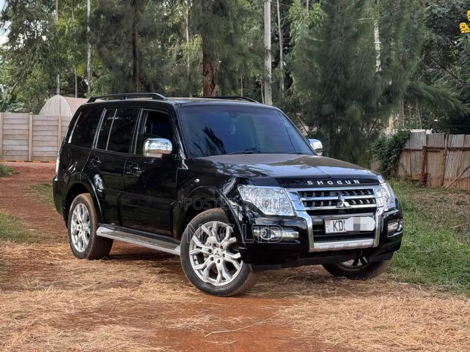 Mitsubishi Shogun 2016 Black