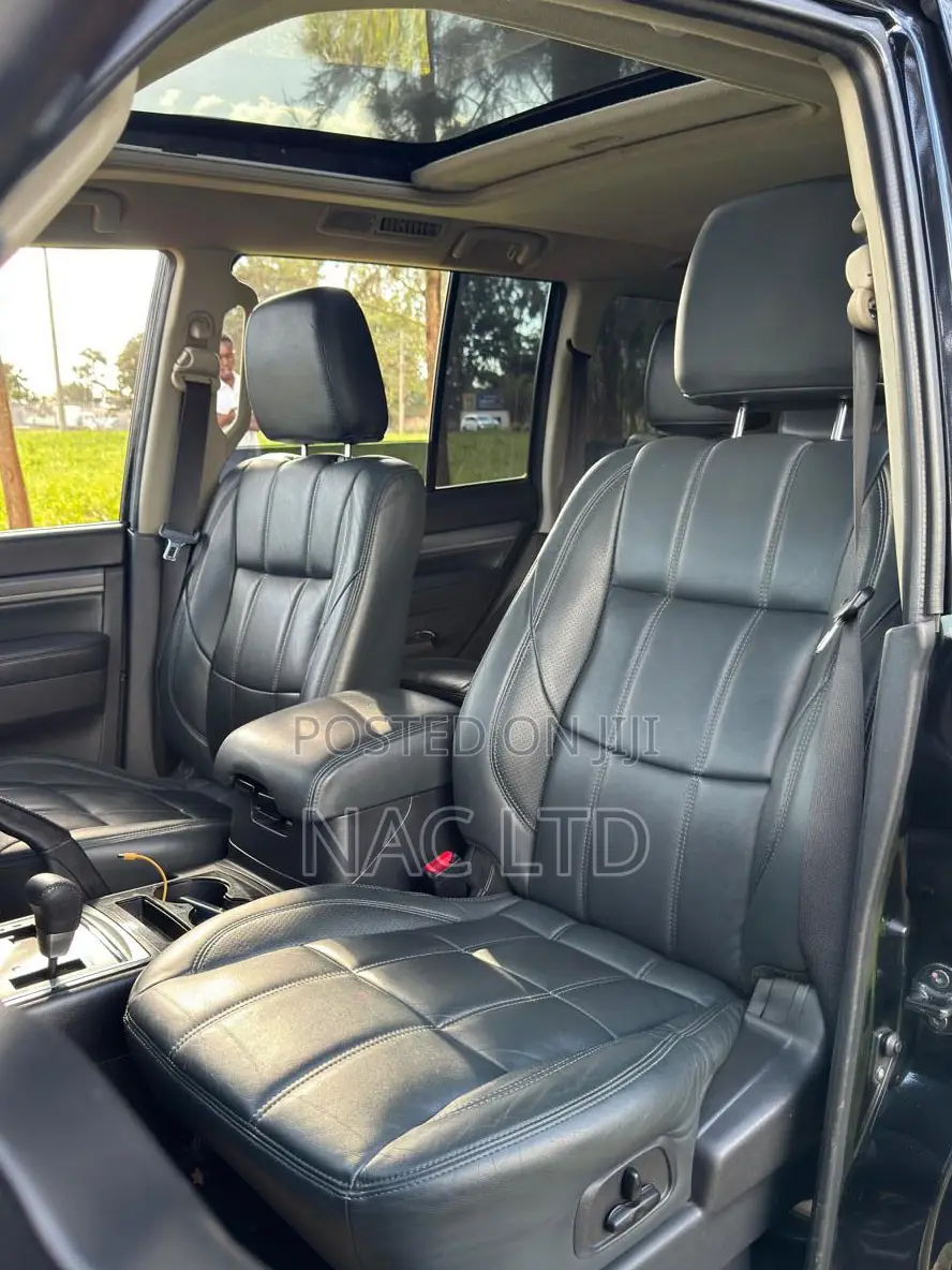 Mitsubishi Shogun 2016 Black