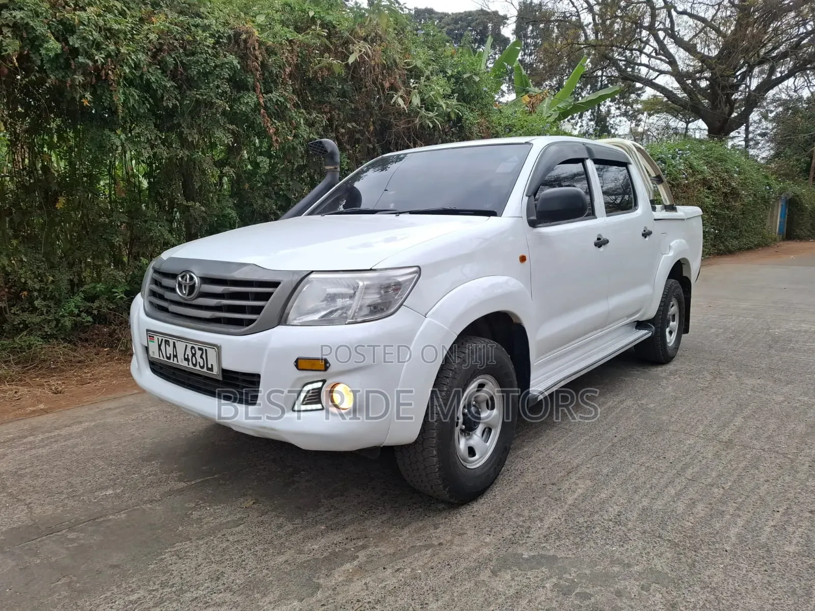 Toyota Hilux 2014 White