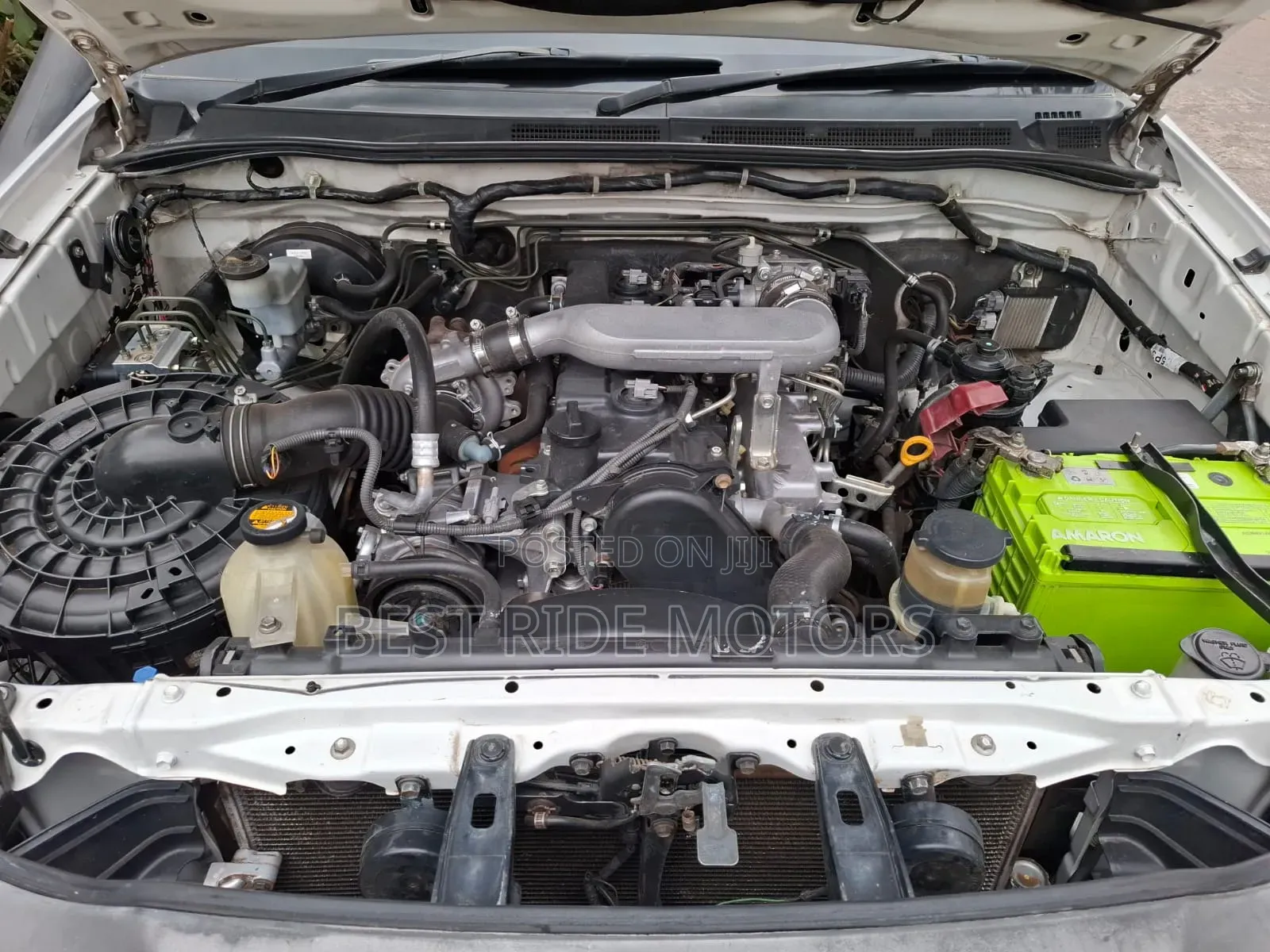 Toyota Hilux 2014 White