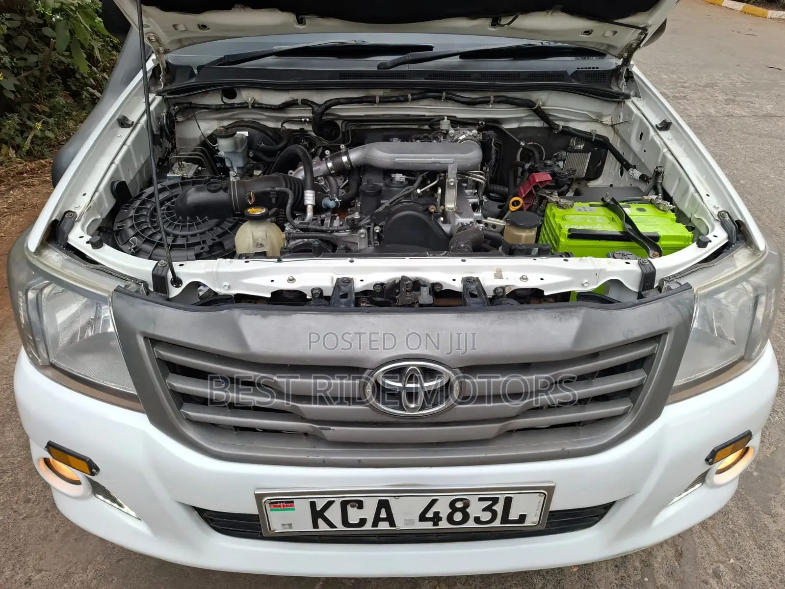 Toyota Hilux 2014 White