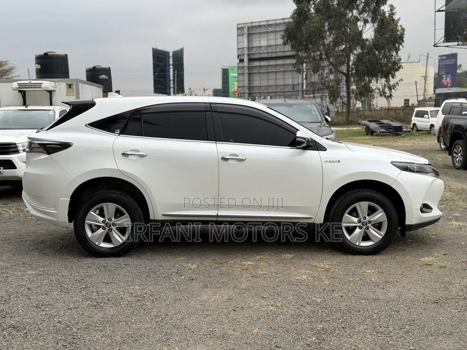 Toyota Harrier 2.5 Hybrid 4WD 2014 White