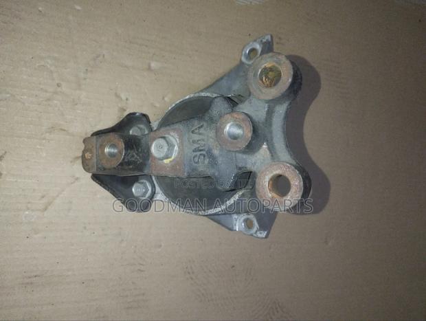 Honda Stream Engine Mount - thumbnail 2