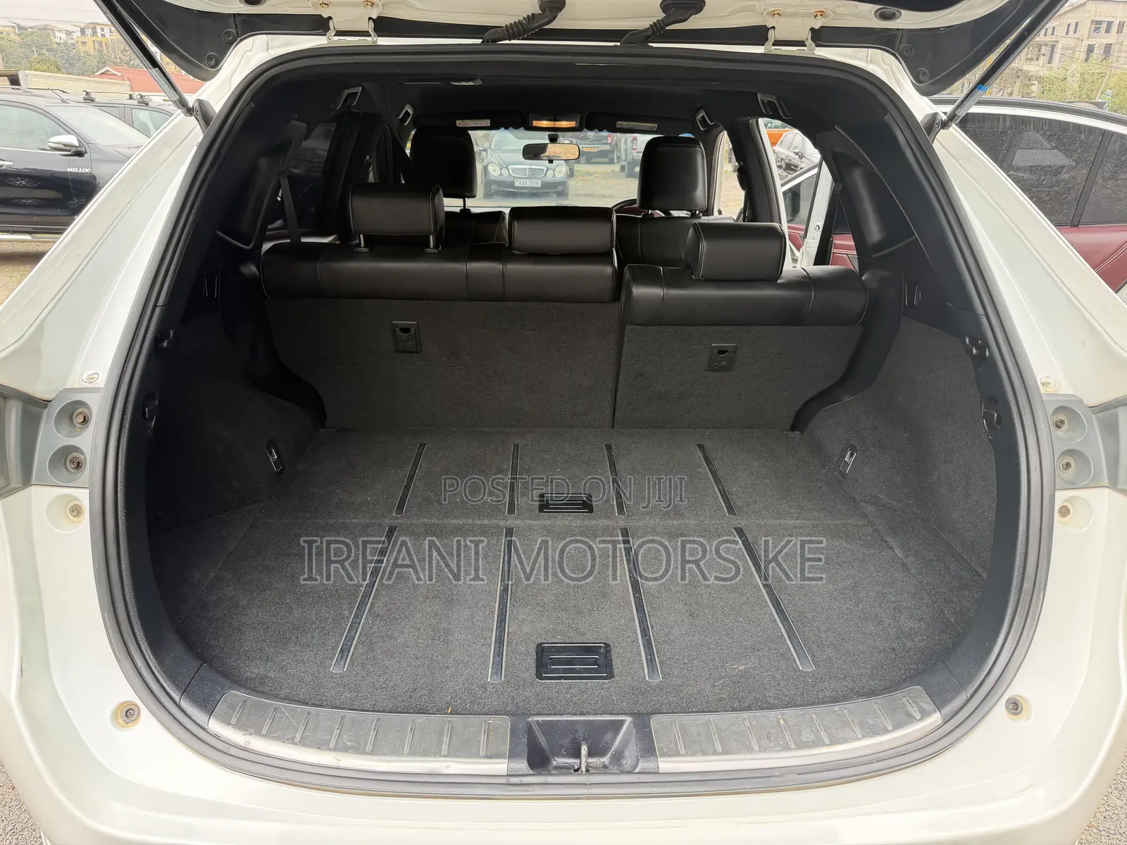 Toyota Harrier 2.5 Hybrid 4WD 2014 White