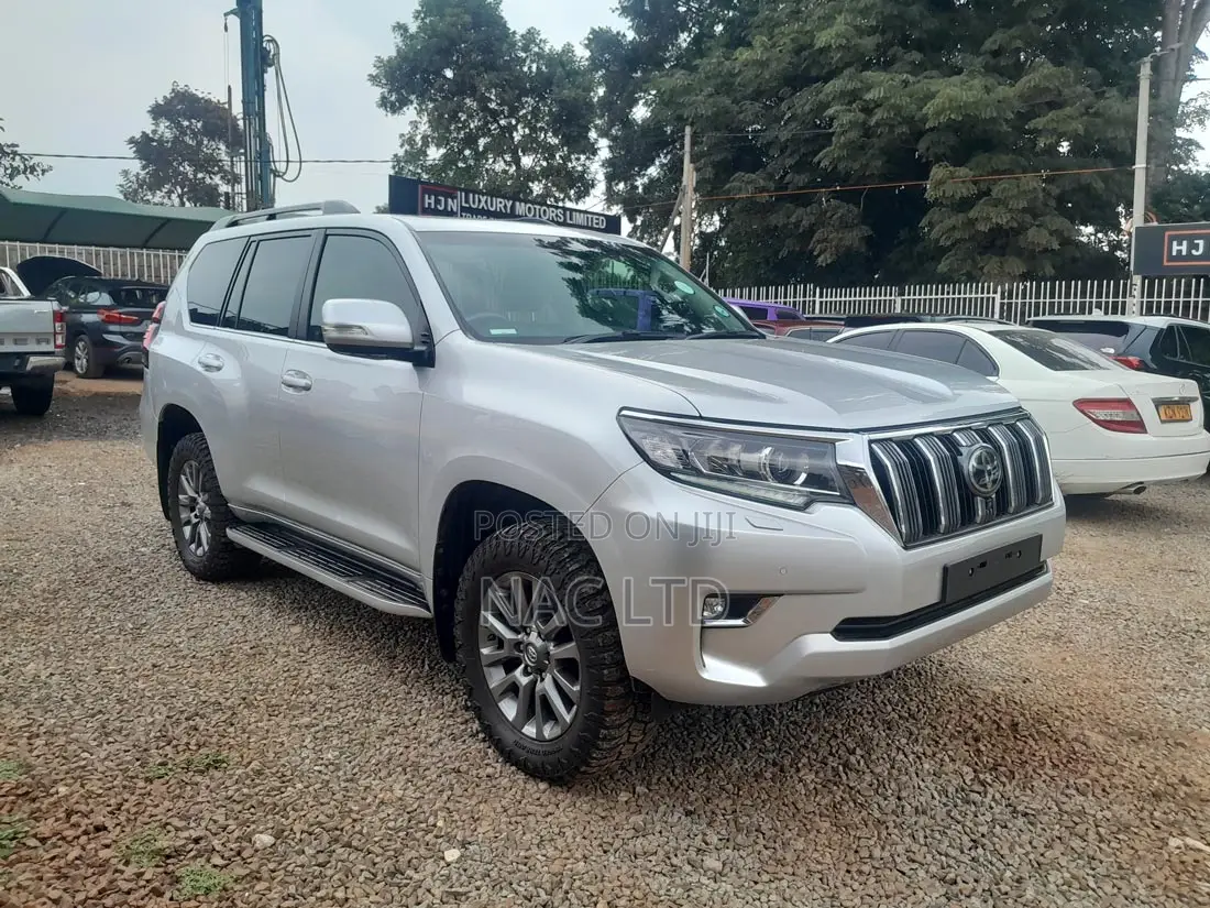 Toyota Land Cruiser Prado 3.0 190hp 2019 Silver