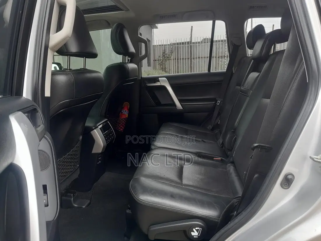 Toyota Land Cruiser Prado 3.0 190hp 2019 Silver