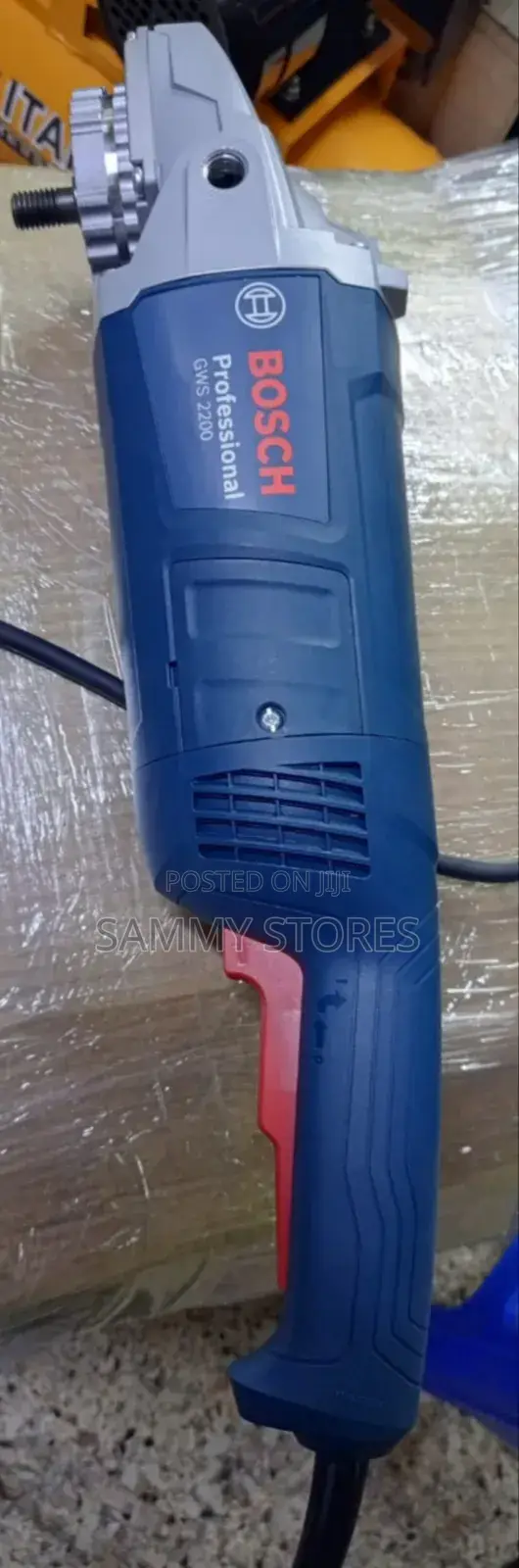 Bosch Professional Metal Cutting Grinding Machine