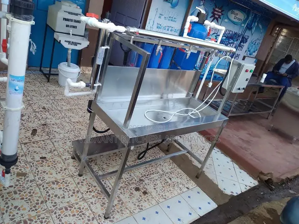 Stainless Steel Water Refilling Station With Purification System