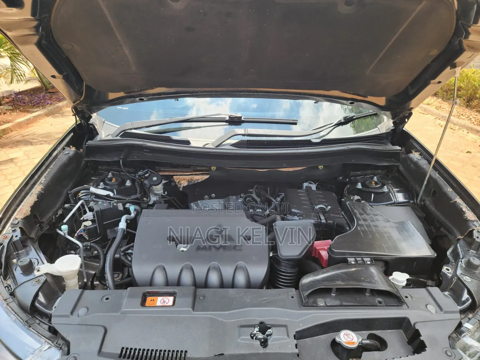 Mitsubishi Outlander 2015 Black