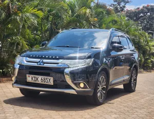 Mitsubishi Outlander 2015 Black