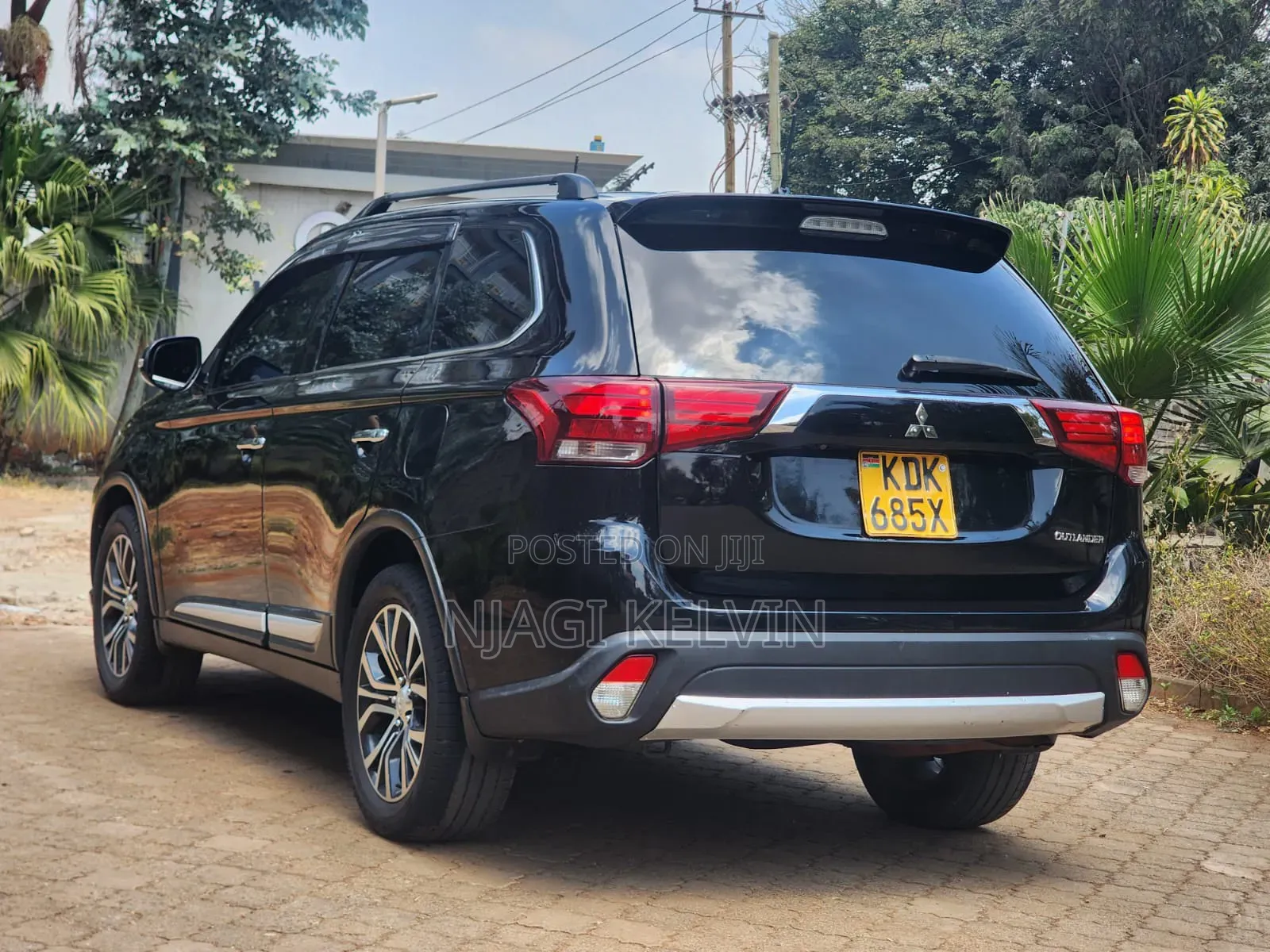 Mitsubishi Outlander 2015 Black