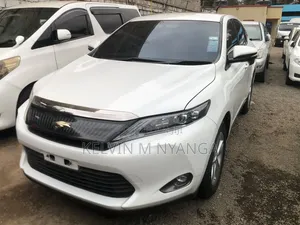 Toyota Harrier 2.0 2015 White