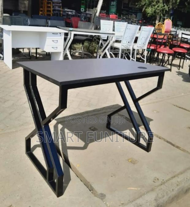 Elegance Modern Office Desk - main view