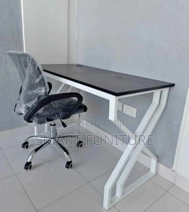 Elegance Modern Office Desk - thumbnail 2