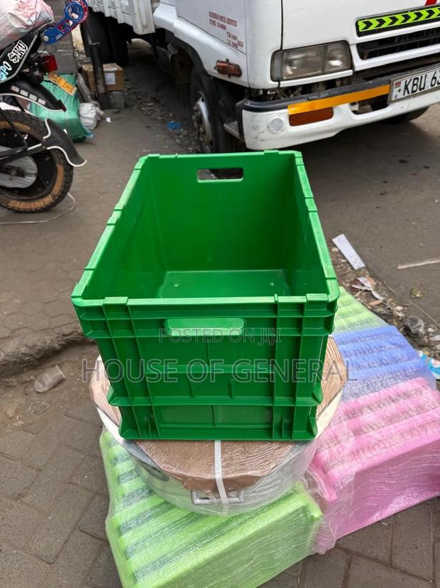 Green Acme Closed Plastic crates.good Quality Plastic Crates