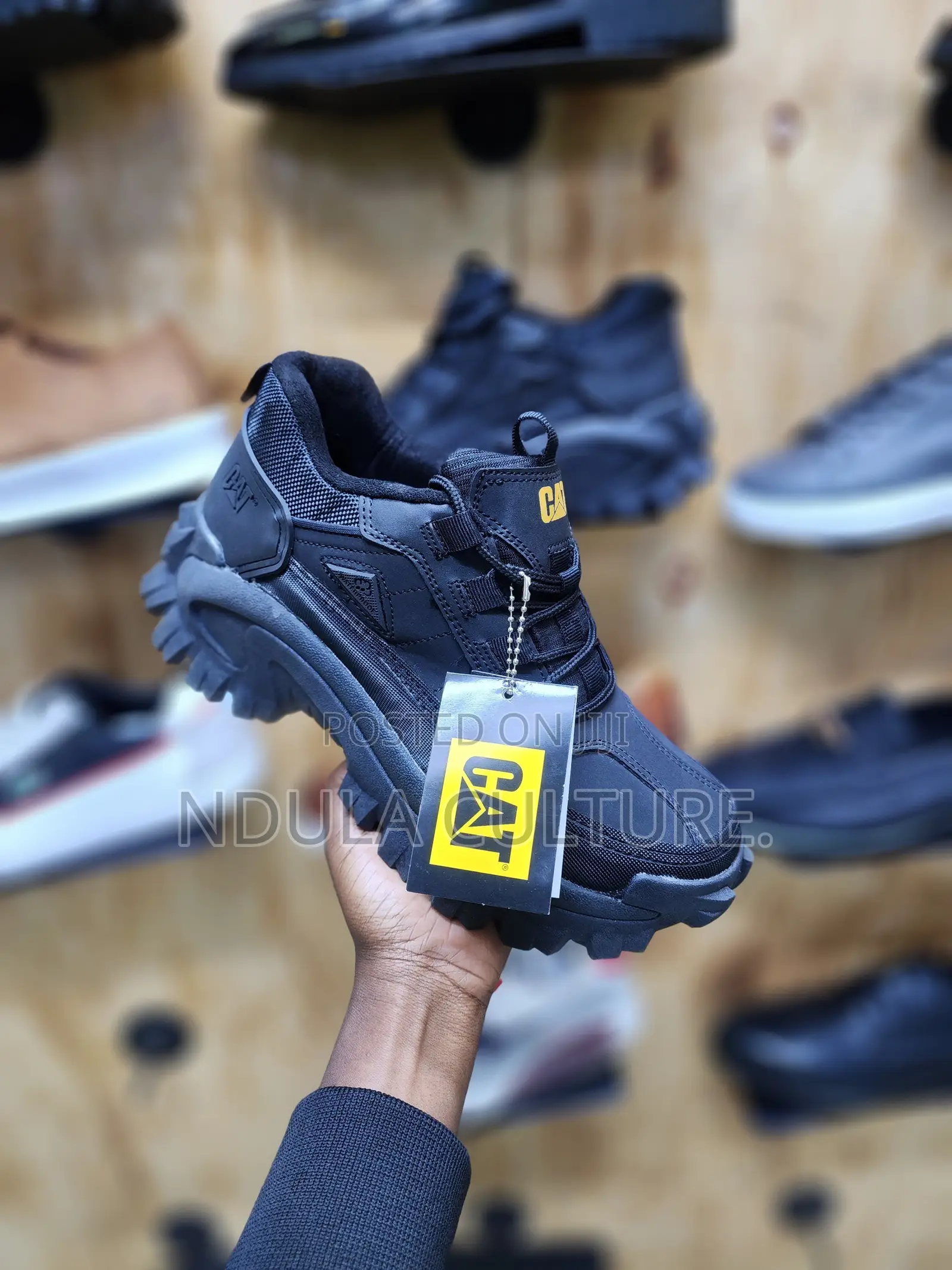 Caterpillar Low Cut Rugged Boots