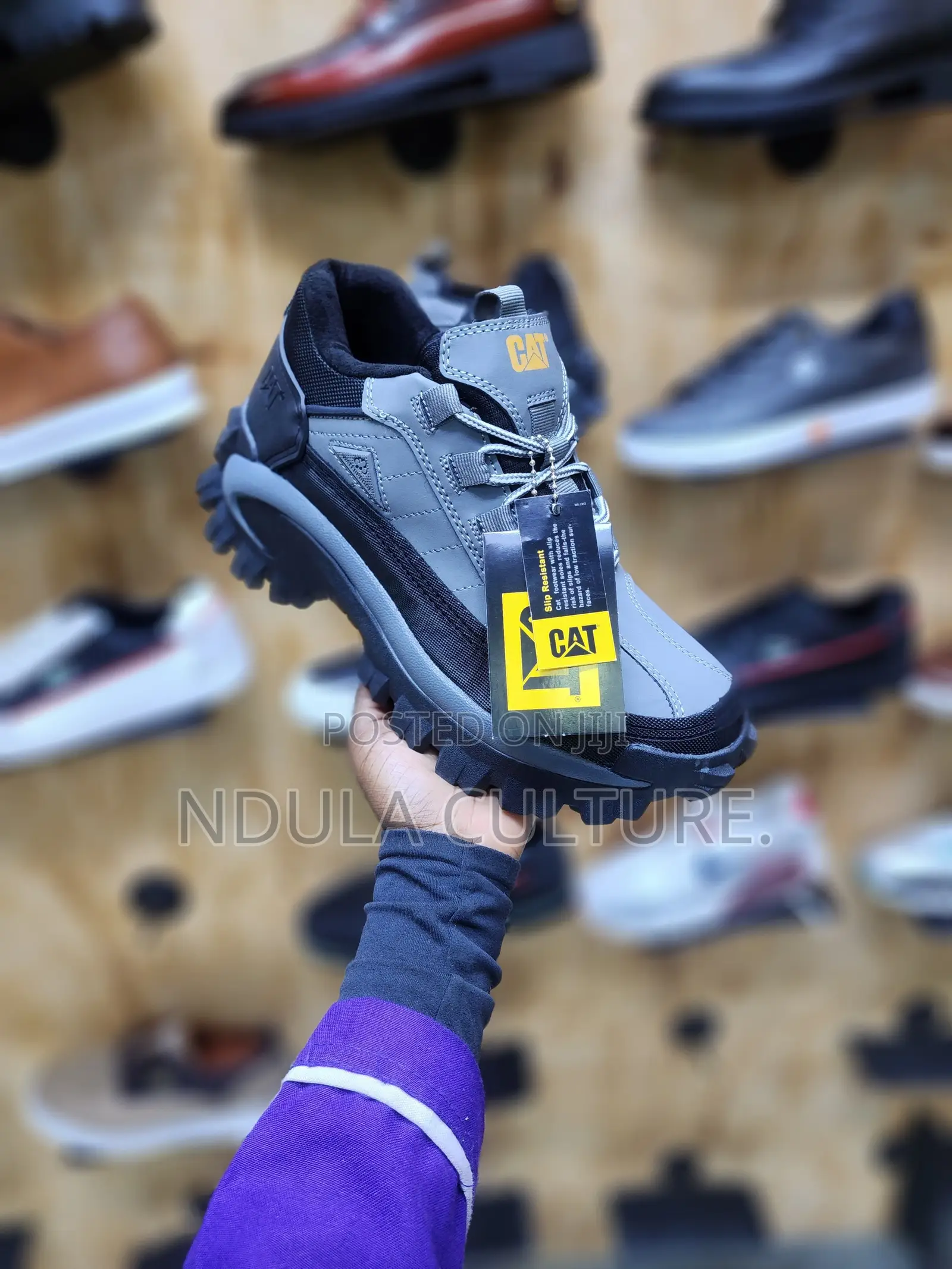 Caterpillar Low Cut Rugged Boots