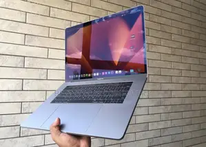Laptop Apple MacBook Pro 2019 16GB Intel Core i7 SSD 512GB
