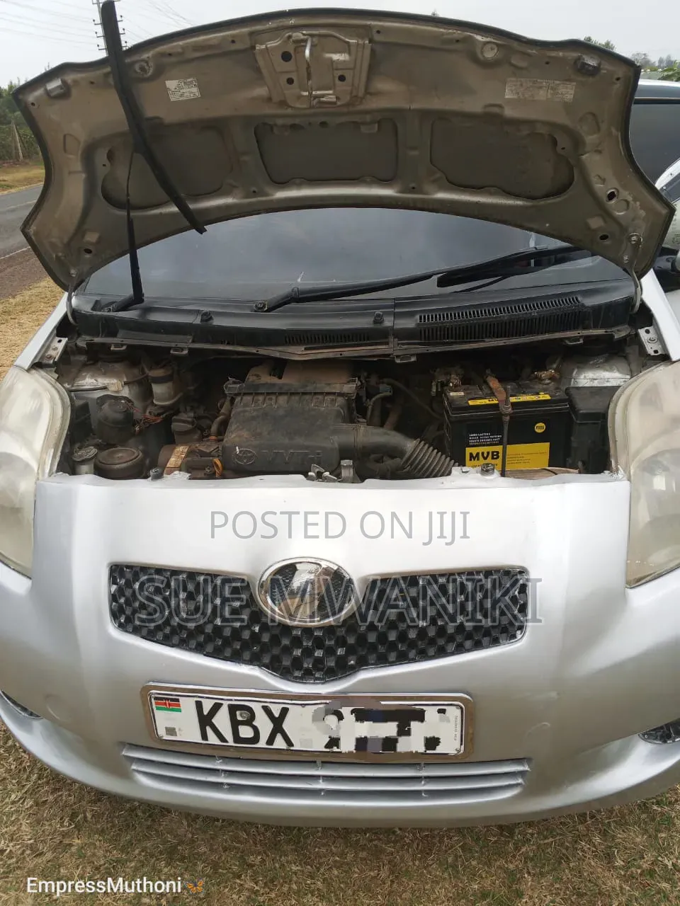 Toyota Vitz 2005 Silver