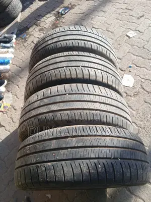 215/50 R18 - Dunlop