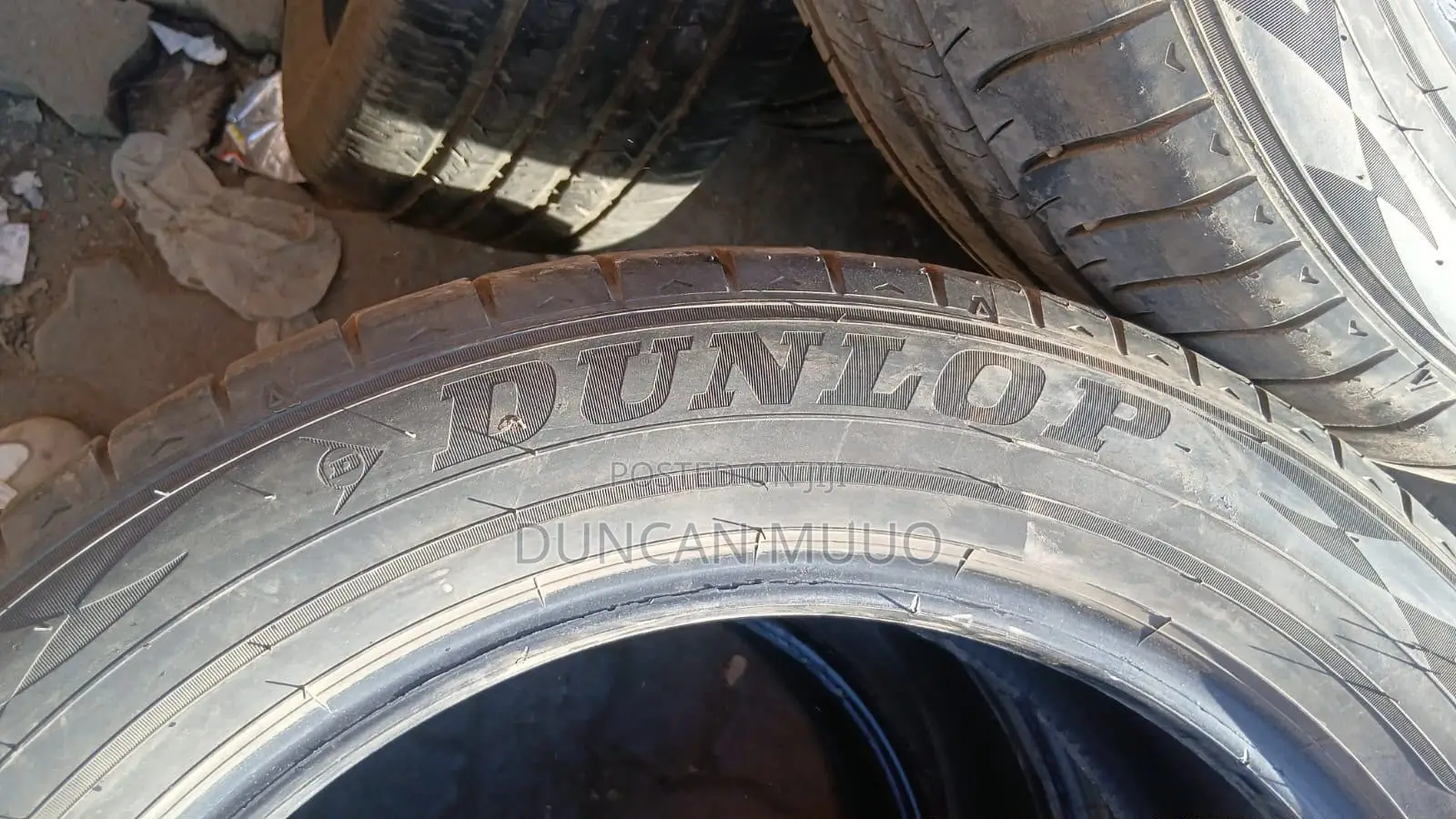 215/50 R18 - Dunlop
