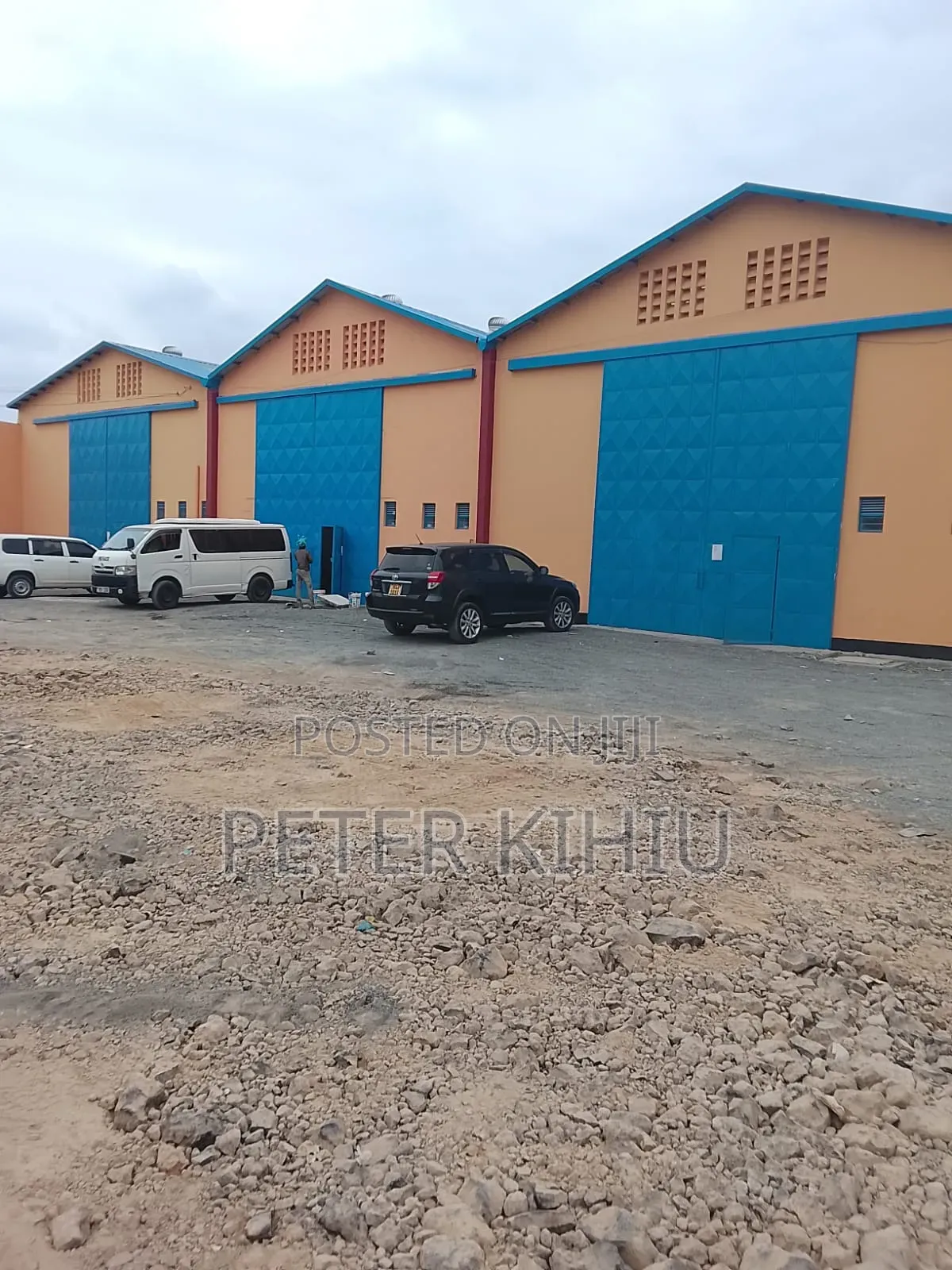 Godown to Let 4000sqft on Eastern Bypass