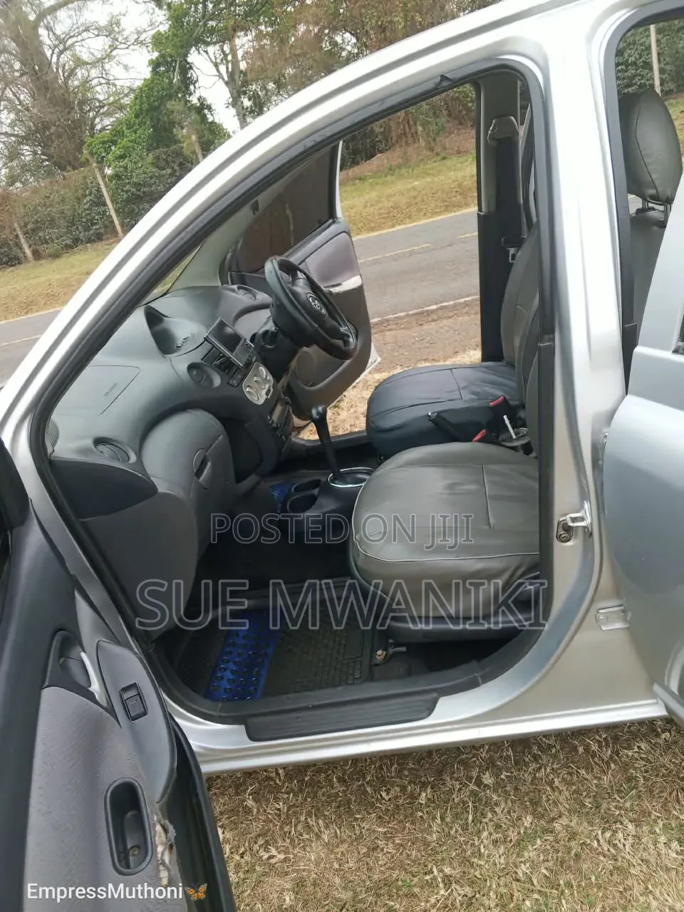 Toyota Vitz 2004 Gold