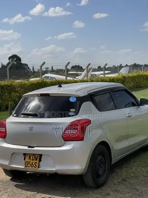Suzuki Swift 2018 Silver