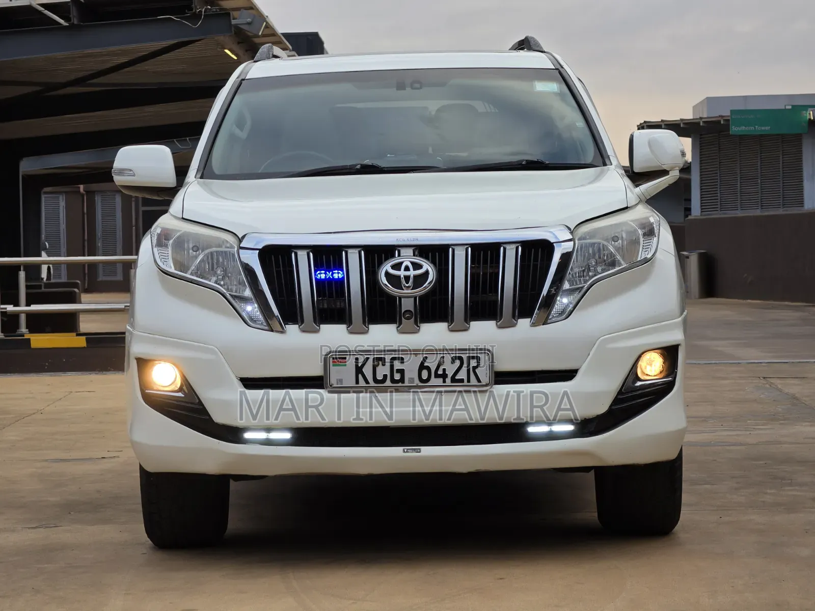 Toyota Land Cruiser Prado 2009 White