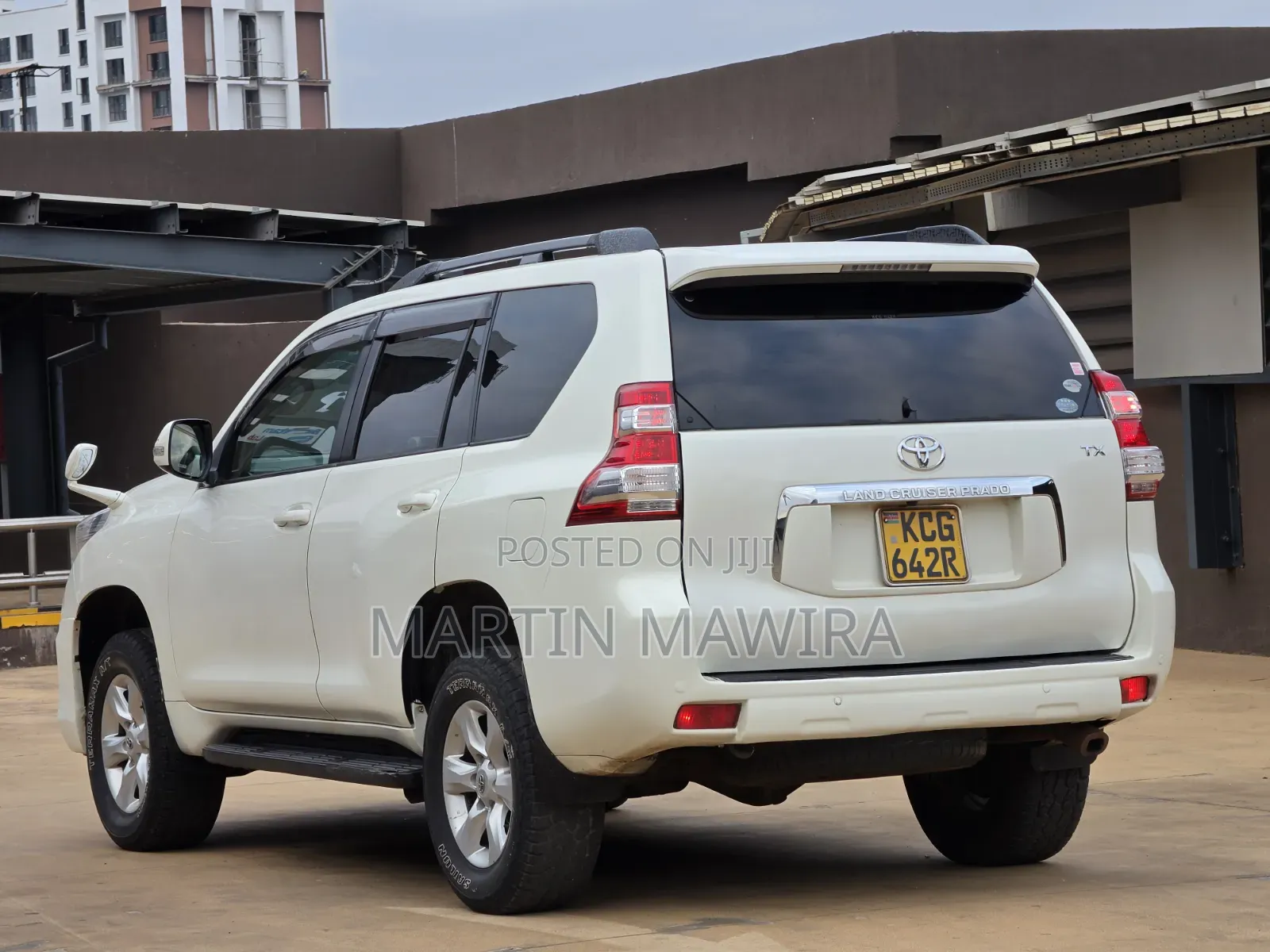 Toyota Land Cruiser Prado 2009 White