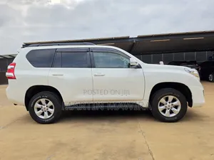 Toyota Land Cruiser Prado 2009 White