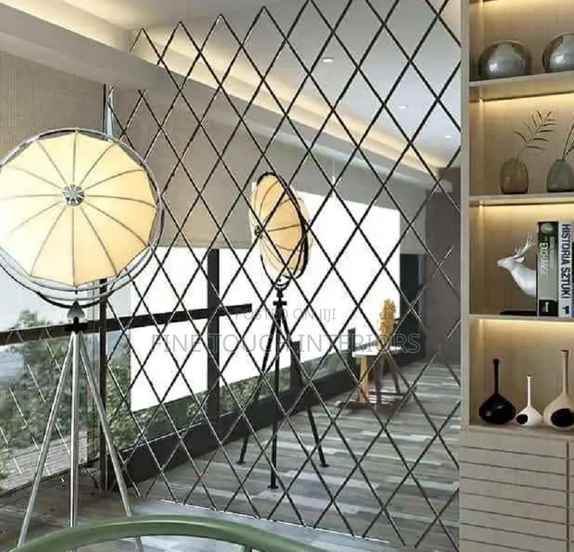 Geometric Diamond Acrylic Mirror Décor