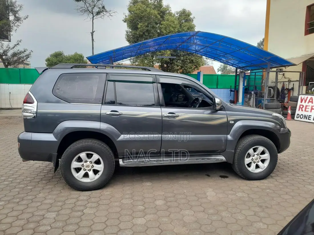 Toyota Land Cruiser Prado 3.0 D-4D 5dr 2006 Gray