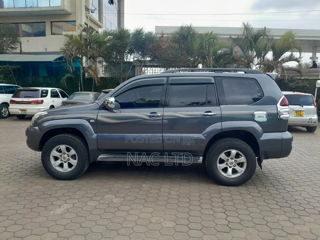 Toyota Land Cruiser Prado 3.0 D-4D 5dr 2006 Gray
