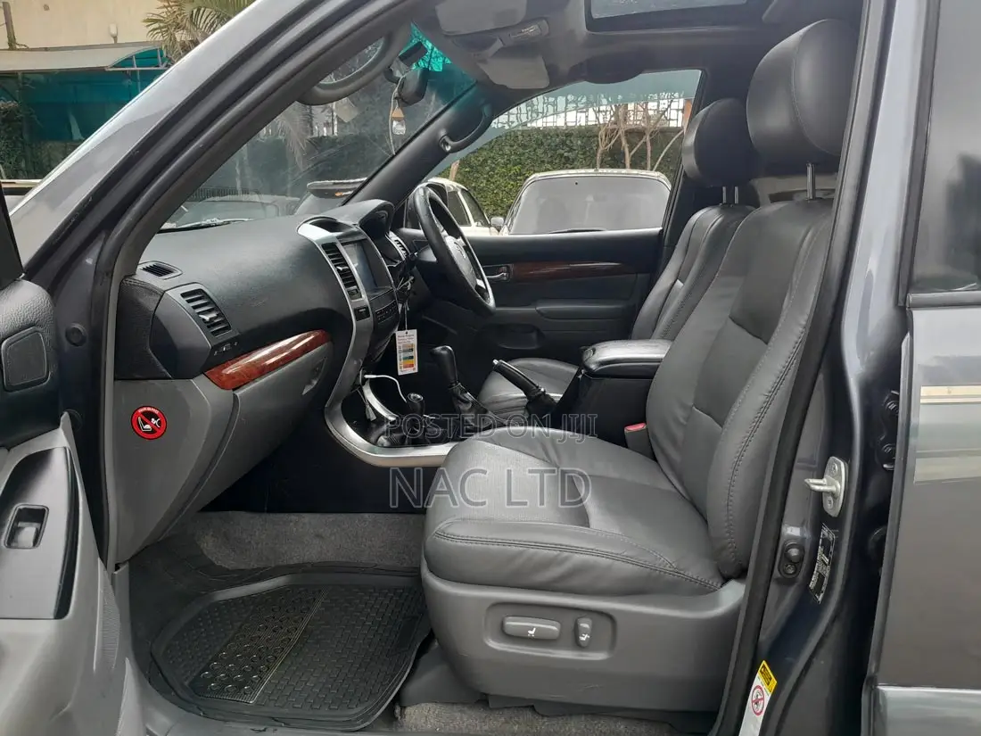 Toyota Land Cruiser Prado 3.0 D-4D 5dr 2006 Gray