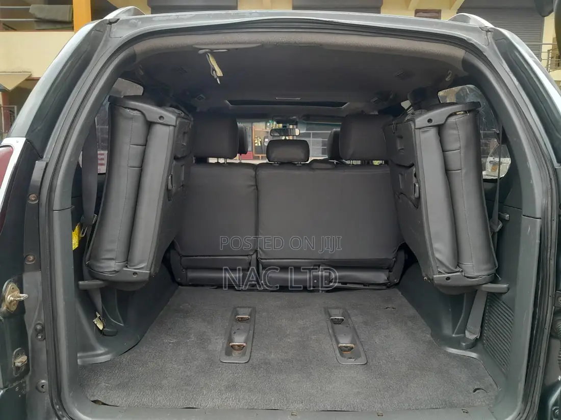 Toyota Land Cruiser Prado 3.0 D-4D 5dr 2006 Gray
