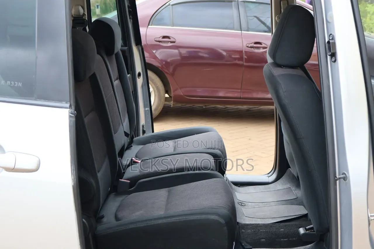Mazda Premacy 2009 Silver