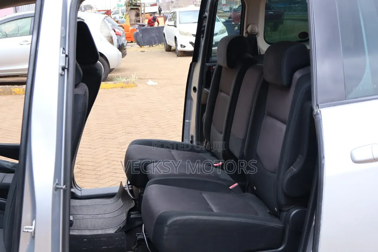 Mazda Premacy 2009 Silver