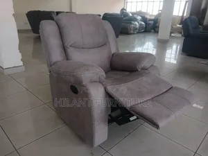 Luxury 1-Seater Fabric Recliner Sofa – Premium Comfort Chair