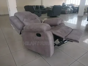 Luxury 1-Seater Fabric Recliner Sofa – Premium Comfort Chair