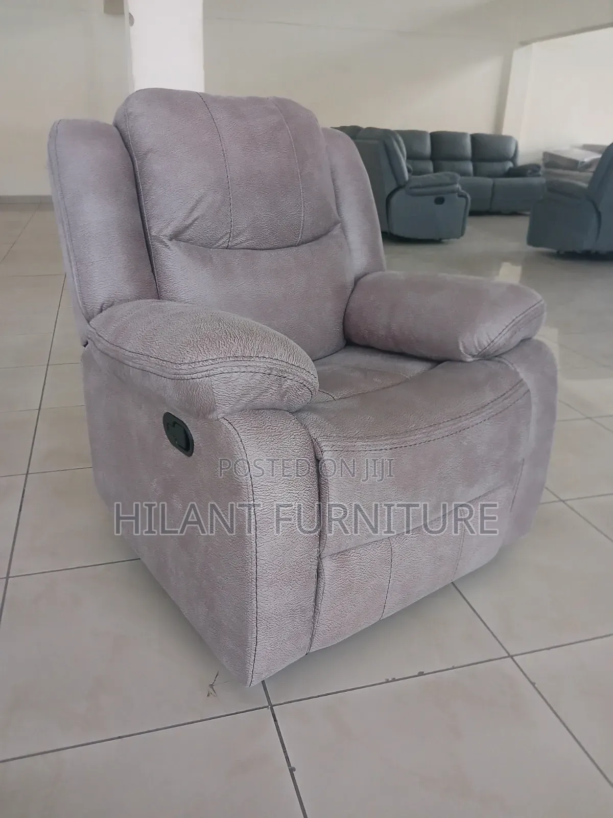Luxury 1-Seater Fabric Recliner Sofa – Premium Comfort Chair