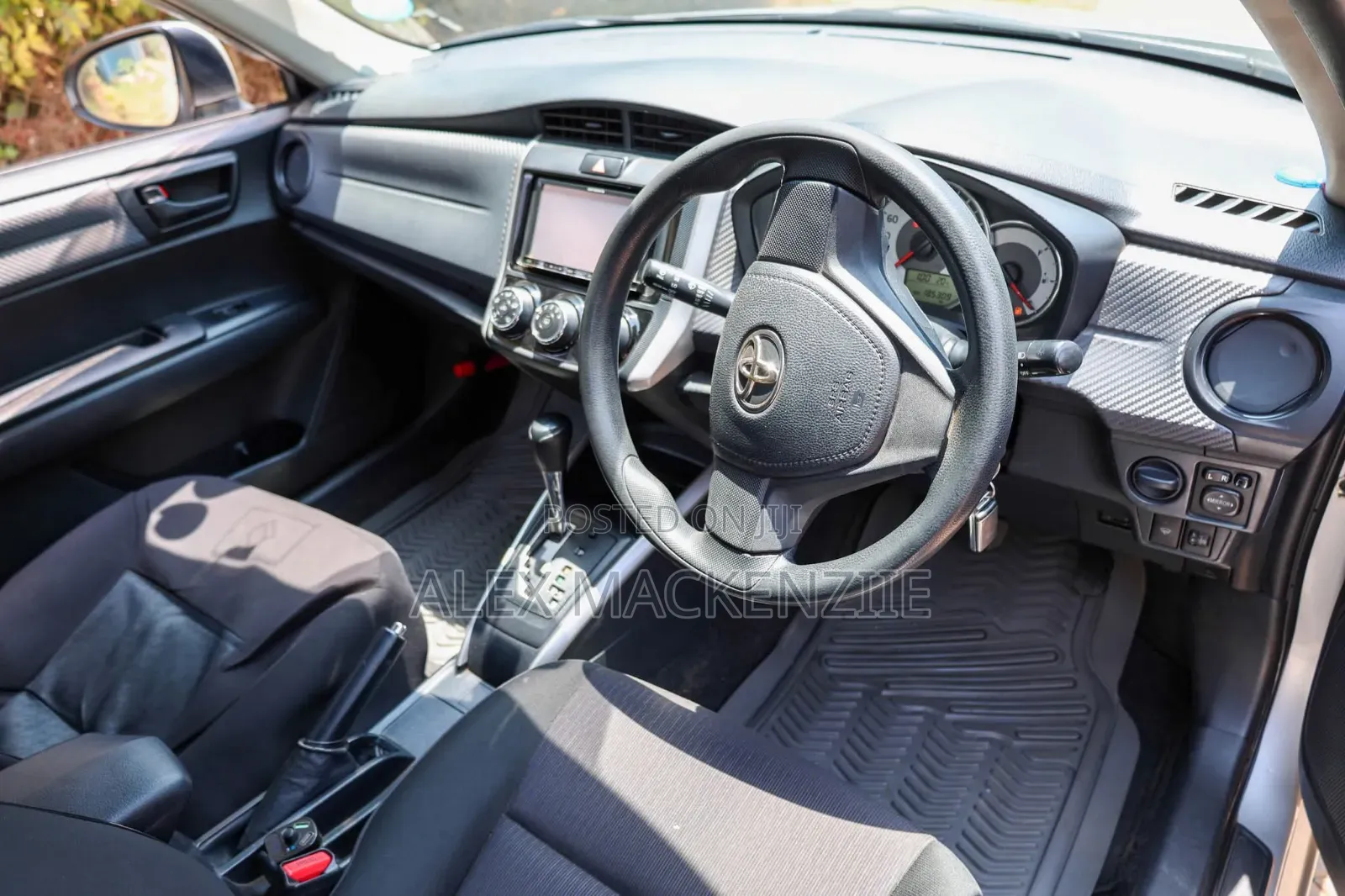 Toyota Corolla Fielder 2013 Silver